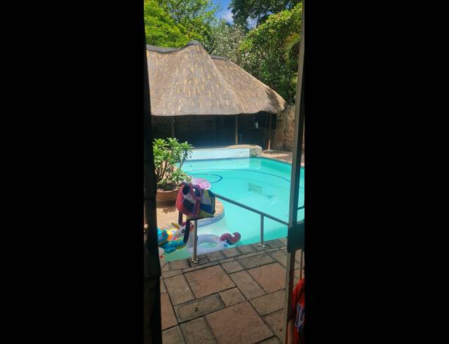 4 BEDROOM HOUSE FOR SALE IN PROTEA PARK